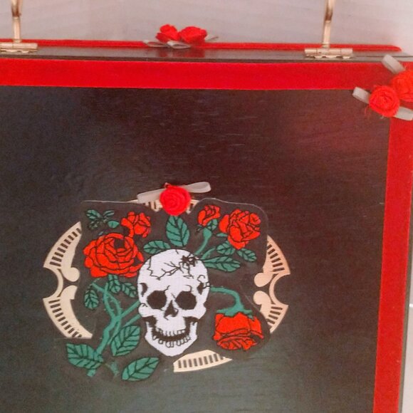 Suenos de Saundra Upcycled Collection, Black , AGANORSA Cigar Box, Purse - Picture 6 of 14